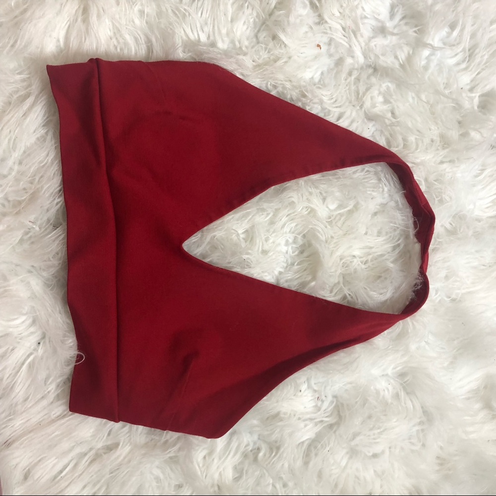 Red crop top 💋